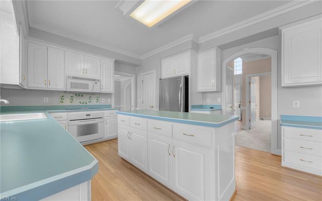 123 Nansemond Pointe DR, Suffolk, VA 23435