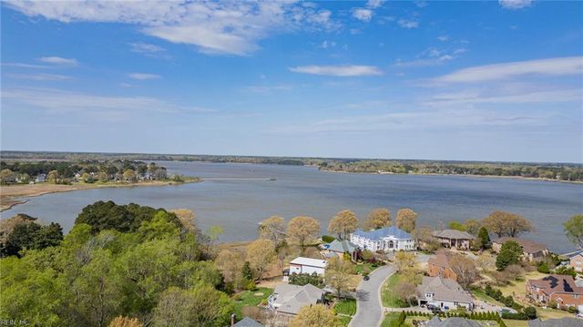 123 Nansemond Pointe DR, Suffolk, VA 23435