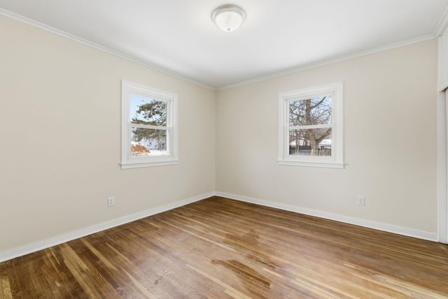 5654 Bryant Avenue N, Brooklyn Center, MN 55430