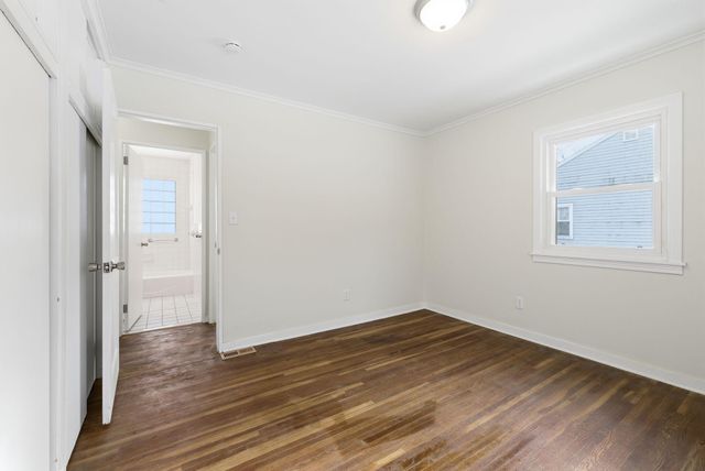 5654 Bryant Avenue N, Brooklyn Center, MN 55430