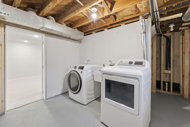 5654 Bryant Avenue N, Brooklyn Center, MN 55430