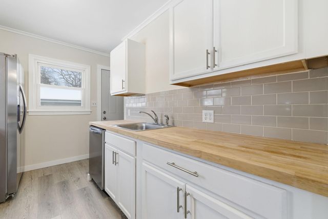 5654 Bryant Avenue N, Brooklyn Center, MN 55430