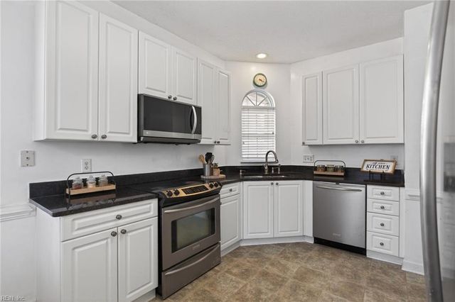 1102 Noble Walk CT, Virginia Beach, VA 23454