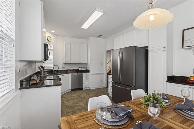 1102 Noble Walk CT, Virginia Beach, VA 23454