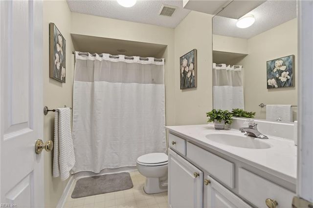 1102 Noble Walk CT, Virginia Beach, VA 23454