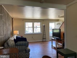 56 WISE AVE, Lancaster, PA 17603