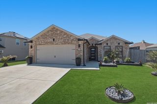 2615 Wolf Moon, Converse, TX 78109