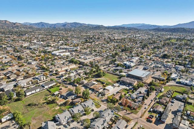 1141 Sumner Ave, El Cajon, CA 92021