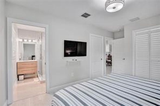 2516 NE 12TH Street 1-2, Fort Lauderdale, FL 33304