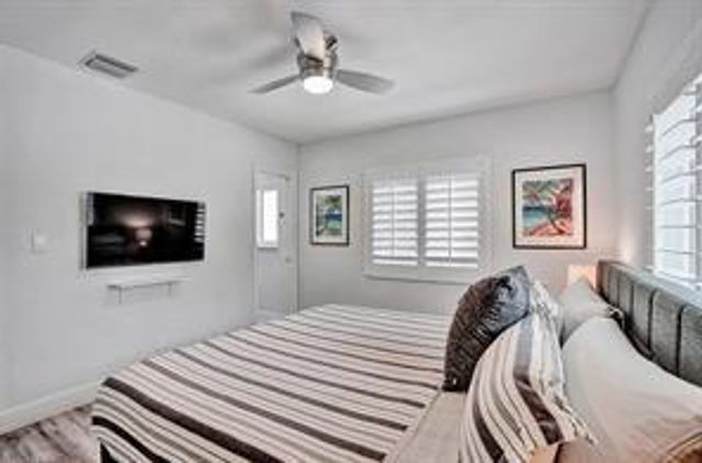 2516 NE 12TH Street 1-2, Fort Lauderdale, FL 33304
