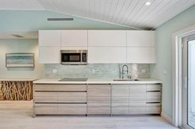 2516 NE 12TH Street 1-2, Fort Lauderdale, FL 33304