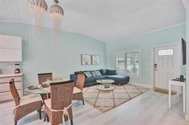 2516 NE 12TH Street 1-2, Fort Lauderdale, FL 33304