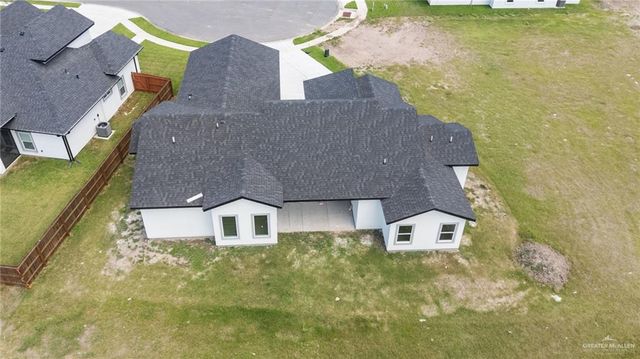 146 Finch Drive, Los Fresnos, TX 78568