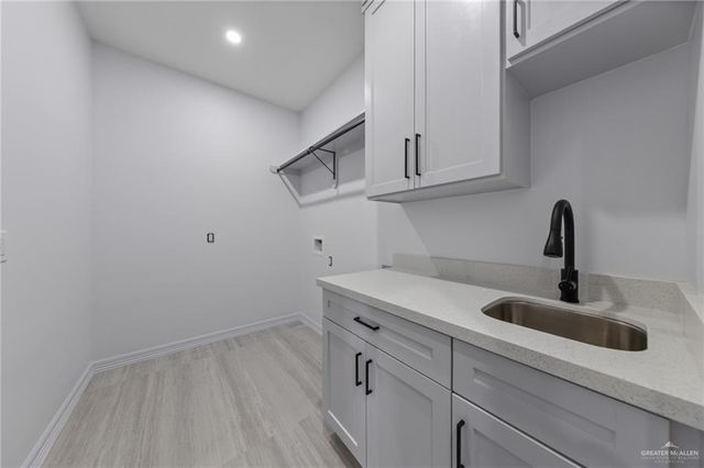 146 Finch Drive, Los Fresnos, TX 78568