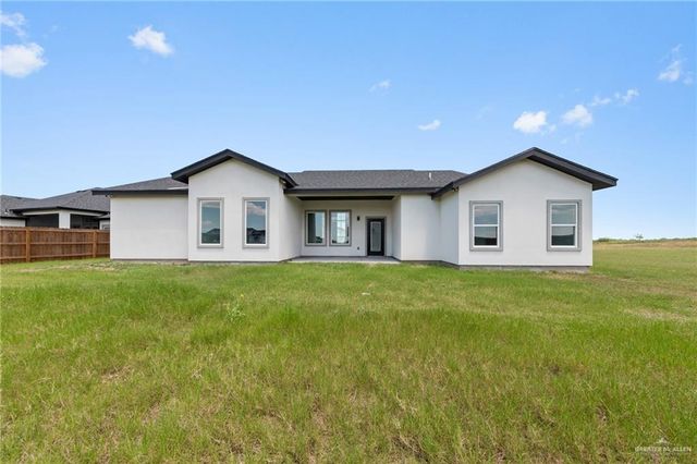 146 Finch Drive, Los Fresnos, TX 78568