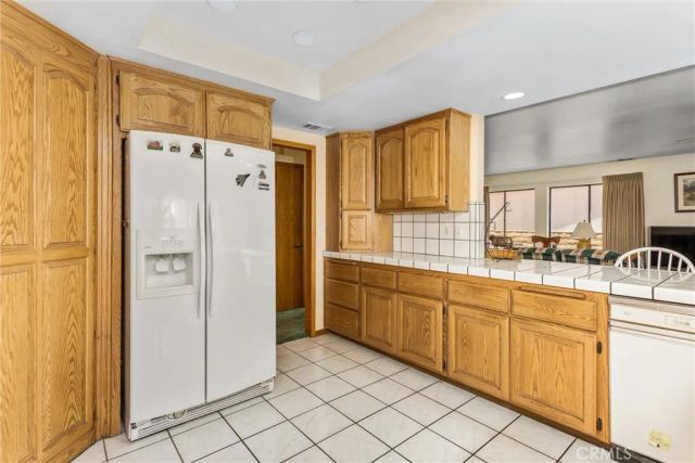 13675 Spring Valley Parkway, Victorville, CA 92395