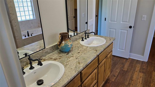 125 Westcreek DR, Bertram, TX 78605