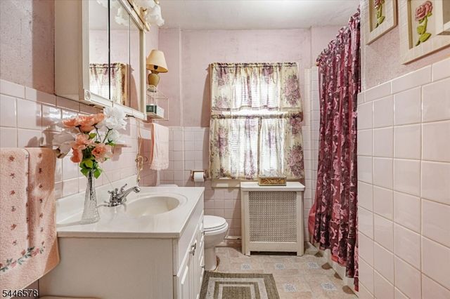 24 Harvard St, Nutley Twp., NJ 07110