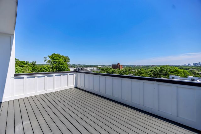 2122 Goodrich Ave, Nashville, TN 37218