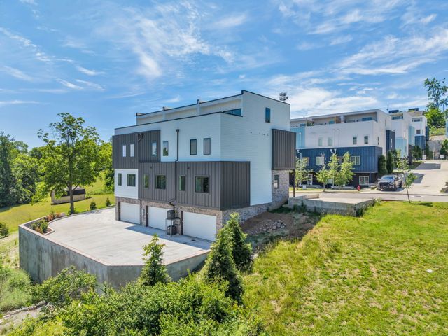 2122 Goodrich Ave, Nashville, TN 37218