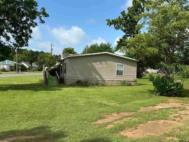 524 W San Antonio Street, Alto, TX 75925