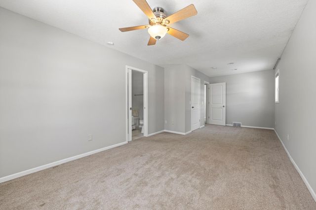 951 Swift Street S, Shakopee, MN 55379