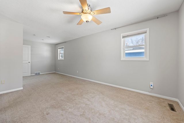 951 Swift Street S, Shakopee, MN 55379