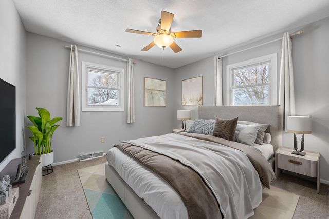 951 Swift Street S, Shakopee, MN 55379