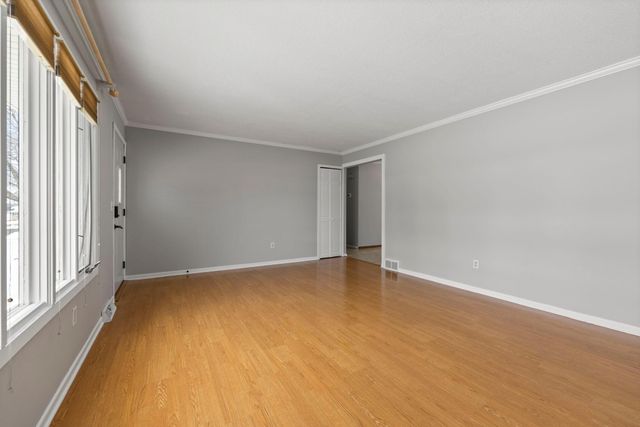 951 Swift Street S, Shakopee, MN 55379