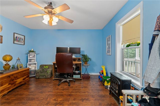 21000 Nicodemus Church Road, Siloam Springs, AR 72761
