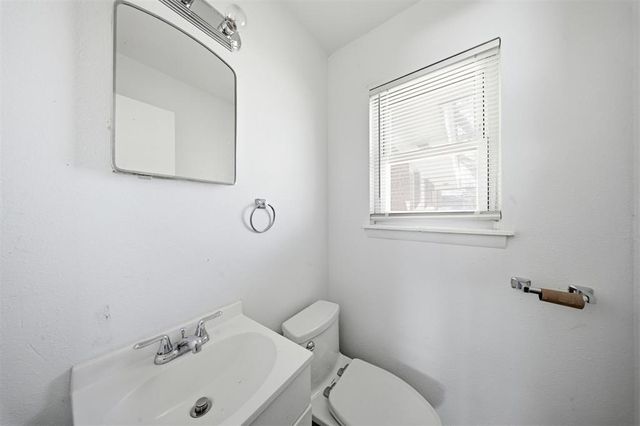 3008 N Vermont Avenue, Oklahoma City, OK 73107