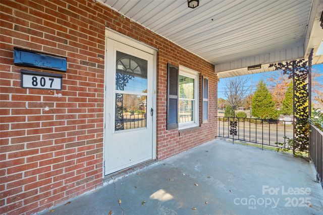 807 N Morris Street, Gastonia, NC 28052