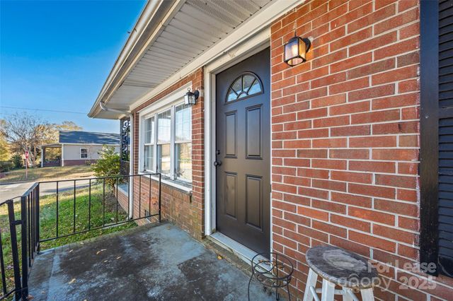 807 N Morris Street, Gastonia, NC 28052