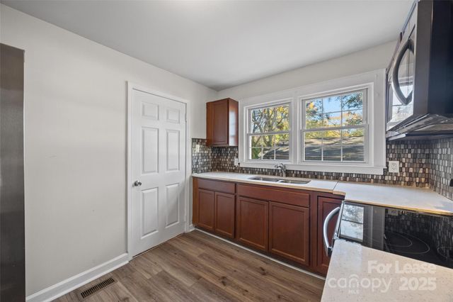 807 N Morris Street, Gastonia, NC 28052