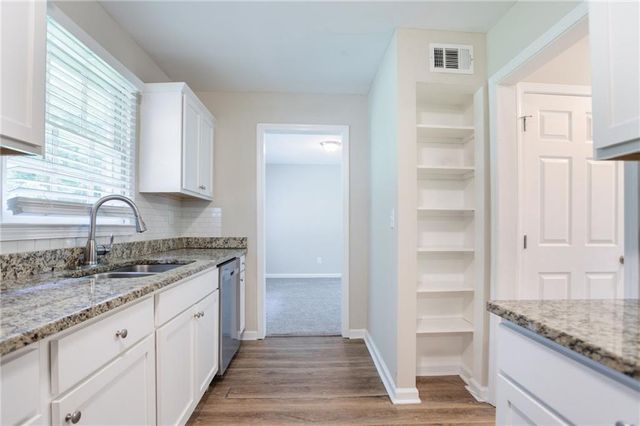 542 Hasty Drive, Lithia Springs, GA 30122