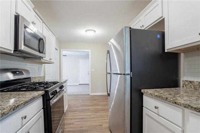 542 Hasty Drive, Lithia Springs, GA 30122