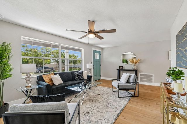 2171 POCAHONTAS DRIVE, Largo, FL 33774