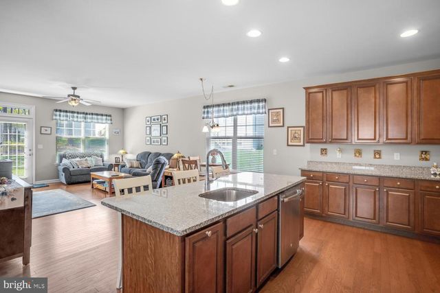54 CHATHAM RD, Little Egg Harbor Twp, NJ 08087