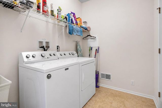 54 CHATHAM RD, Little Egg Harbor Twp, NJ 08087