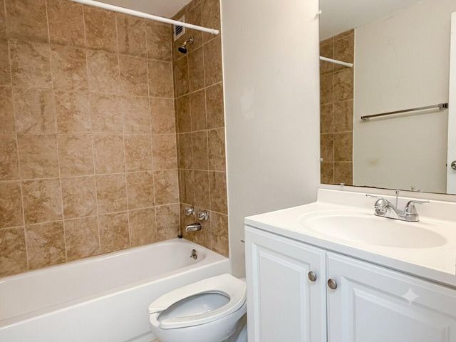 2800 N FLAGLER Drive 211, West Palm Beach, FL 33407
