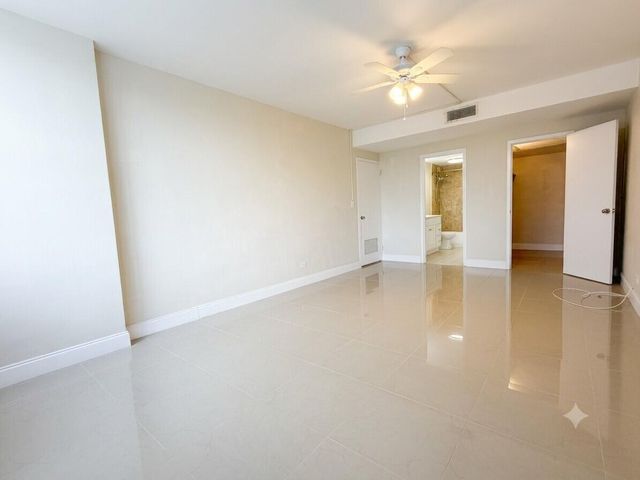 2800 N FLAGLER Drive 211, West Palm Beach, FL 33407