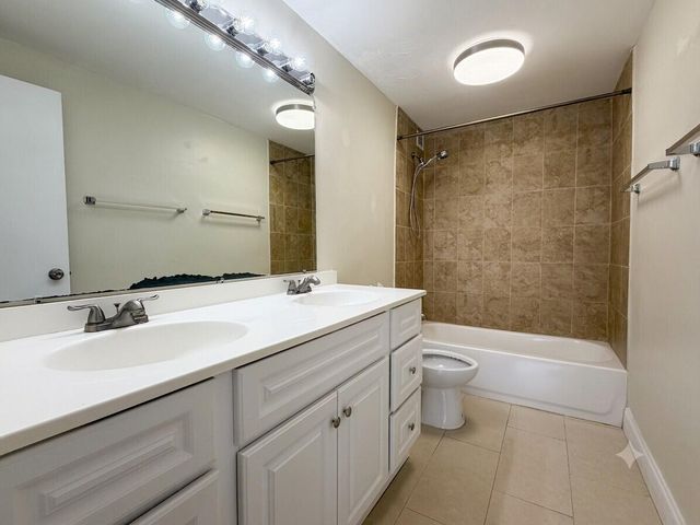 2800 N FLAGLER Drive 211, West Palm Beach, FL 33407