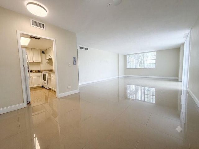 2800 N FLAGLER Drive 211, West Palm Beach, FL 33407
