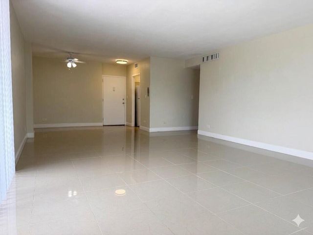 2800 N FLAGLER Drive 211, West Palm Beach, FL 33407