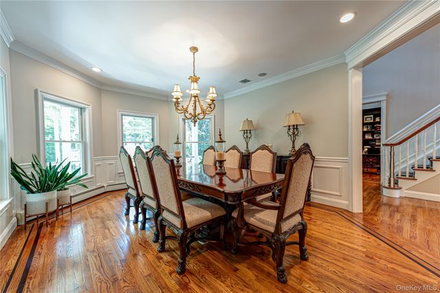 67 Sunny Road, Saint James, NY 11780