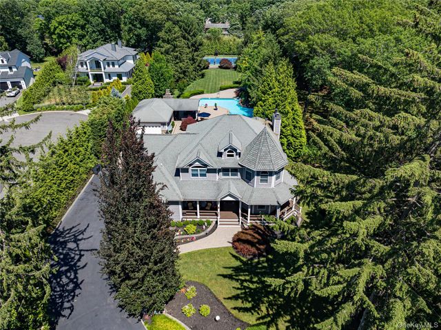 67 Sunny Road, Saint James, NY 11780