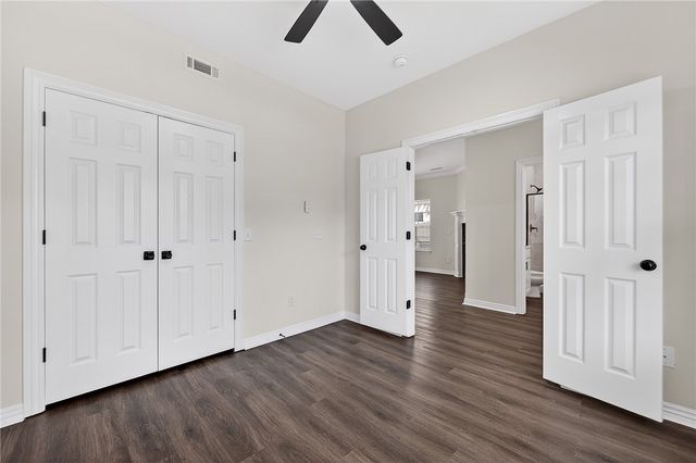 699 N Wordsworth Lane, Fayetteville, AR 72704