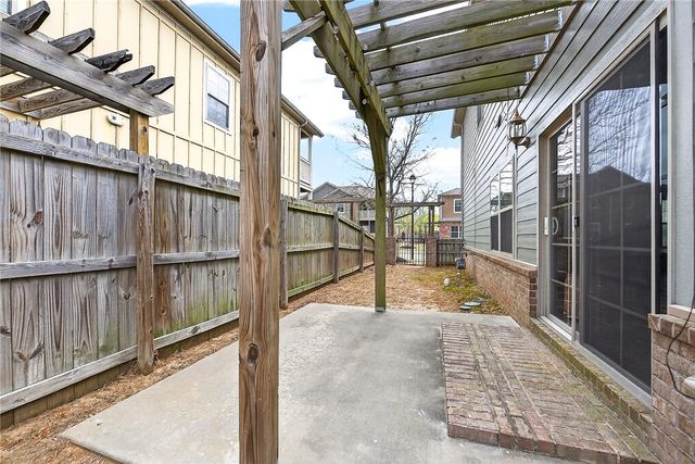 699 N Wordsworth Lane, Fayetteville, AR 72704