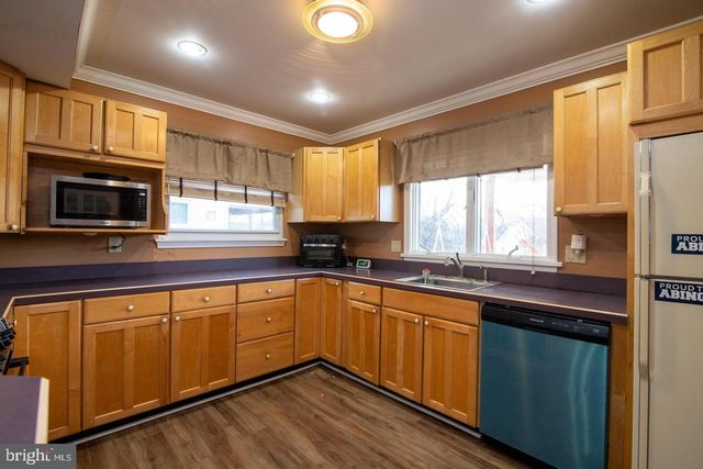 2942 ANZAC AVE, Abington, PA 19001