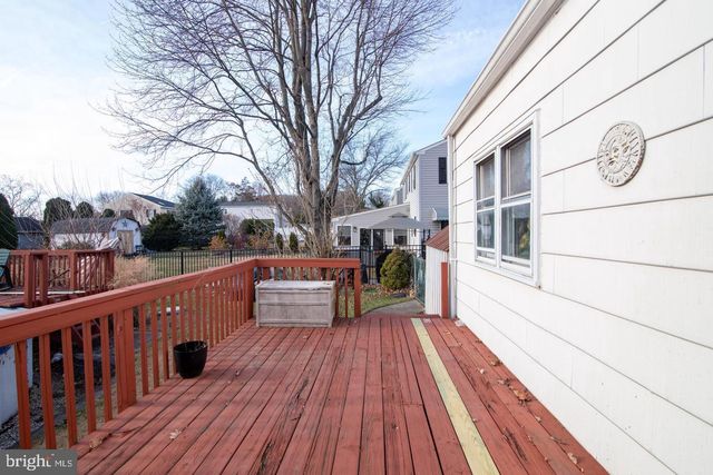 2942 ANZAC AVE, Abington, PA 19001